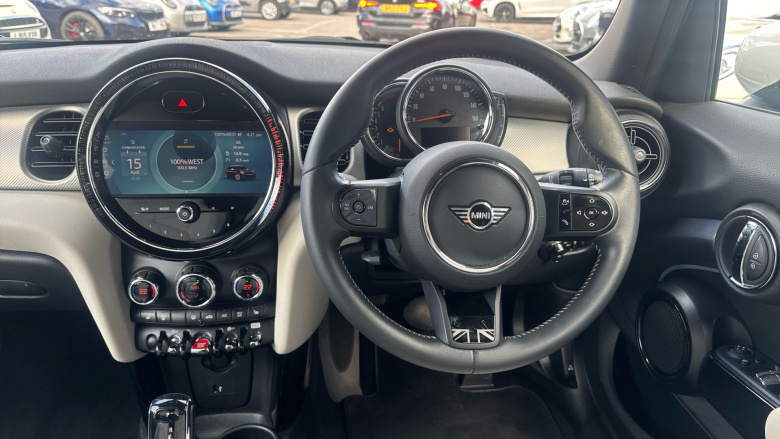 MINI Hatchback 1.5 Cooper Exclusive 5dr Auto Petrol Hatchback